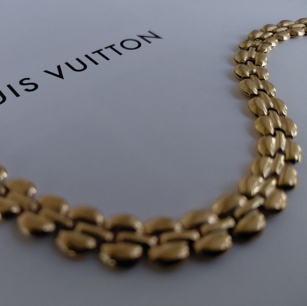 Louis Vuitton Luxurious Victorian Solid Gold